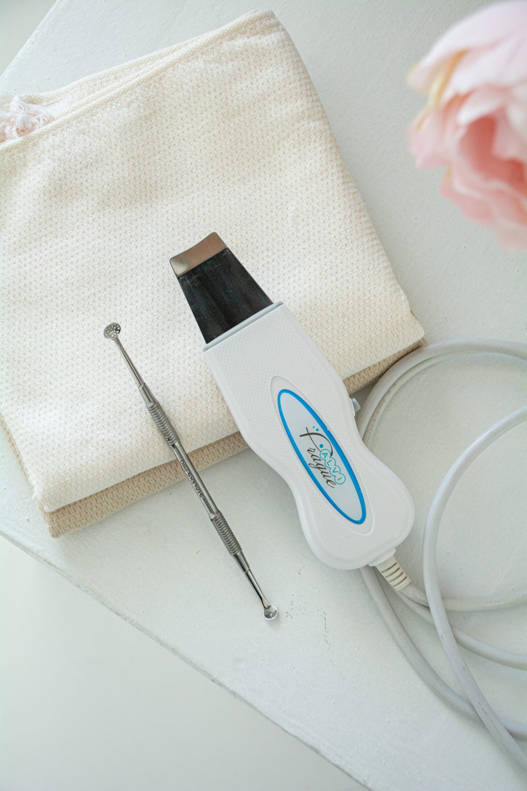 Botanical facial treatment